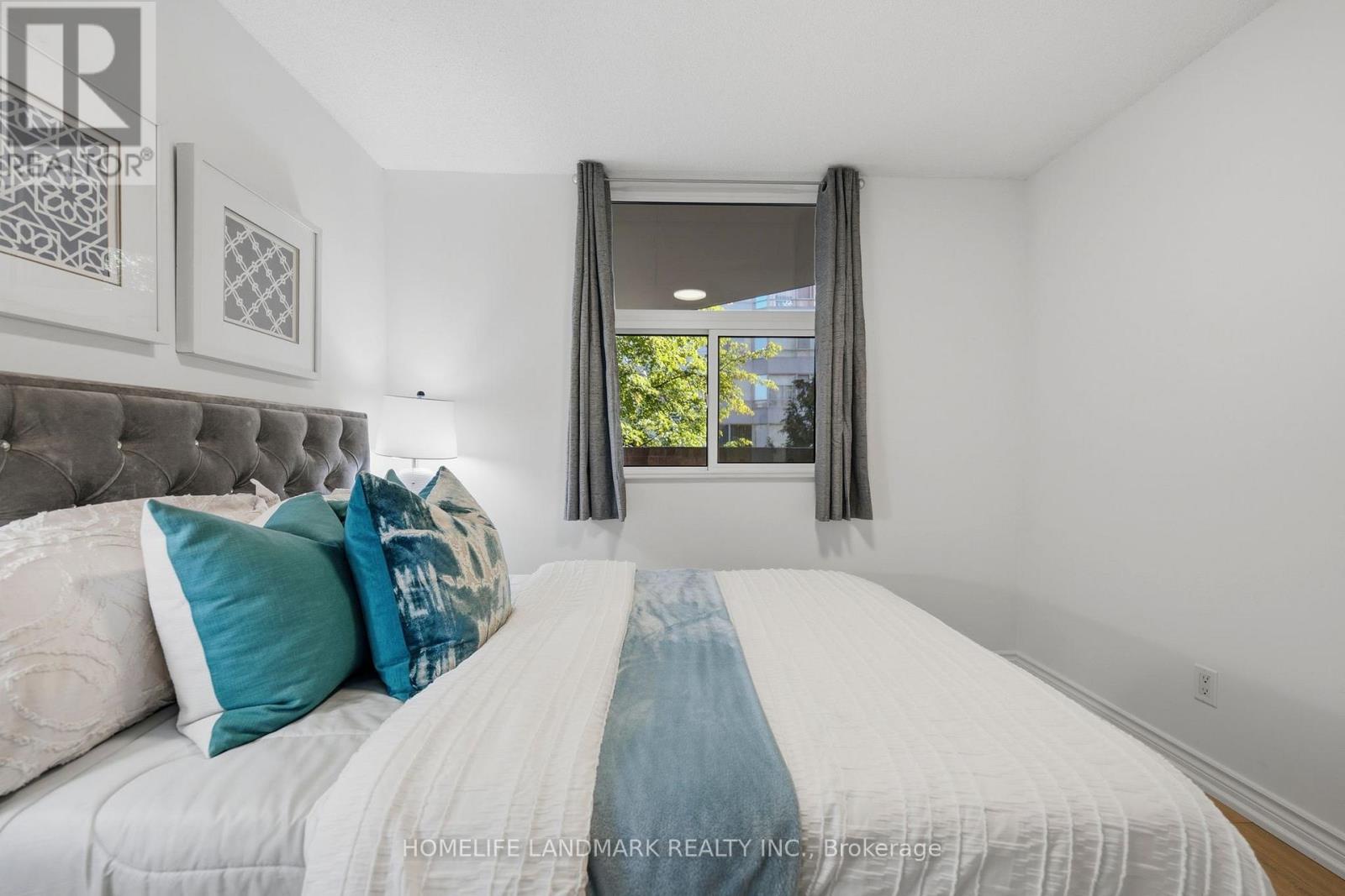 309- 260 Davis Drive, Newmarket, ON photo 19