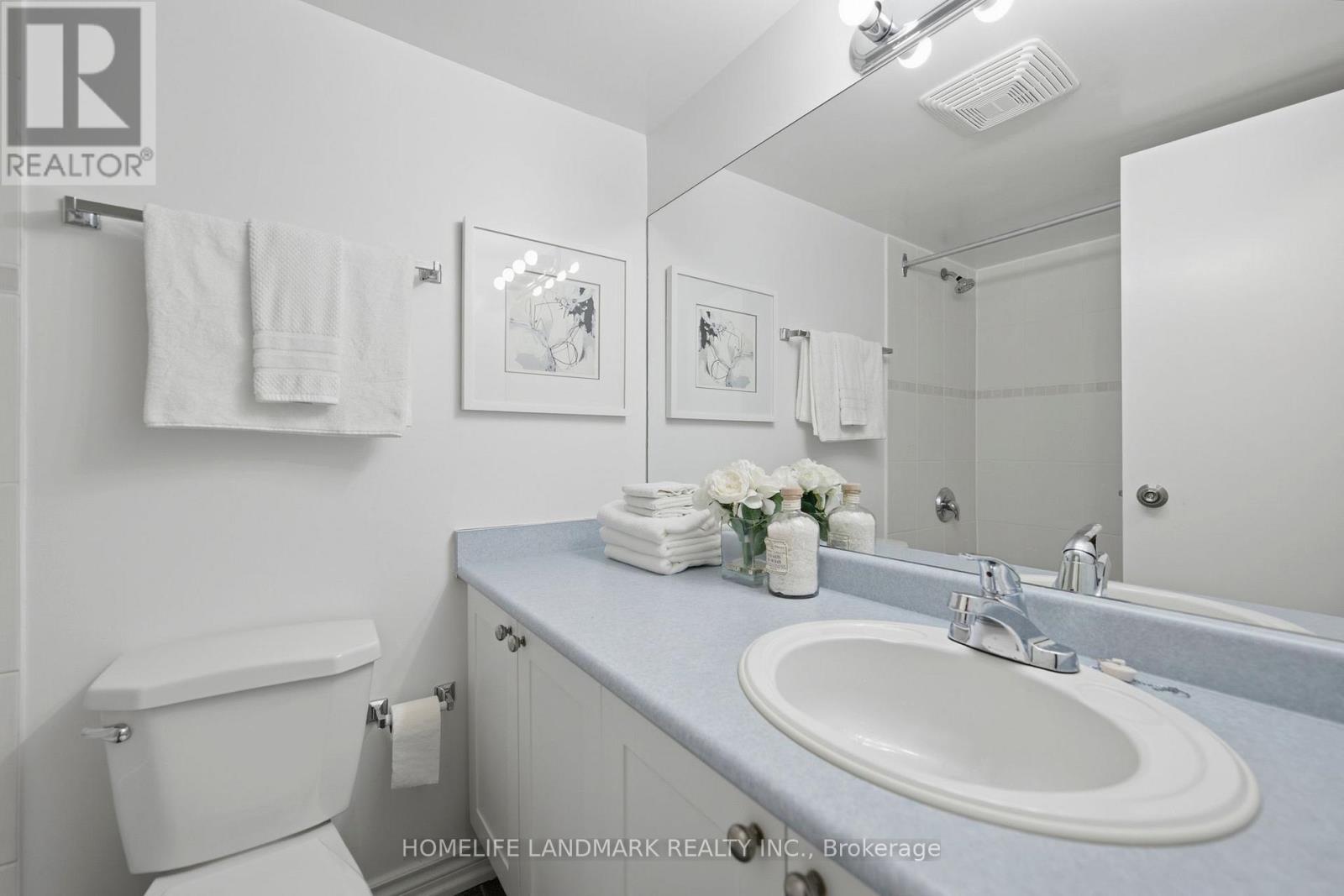 309- 260 Davis Drive, Newmarket, ON photo 21