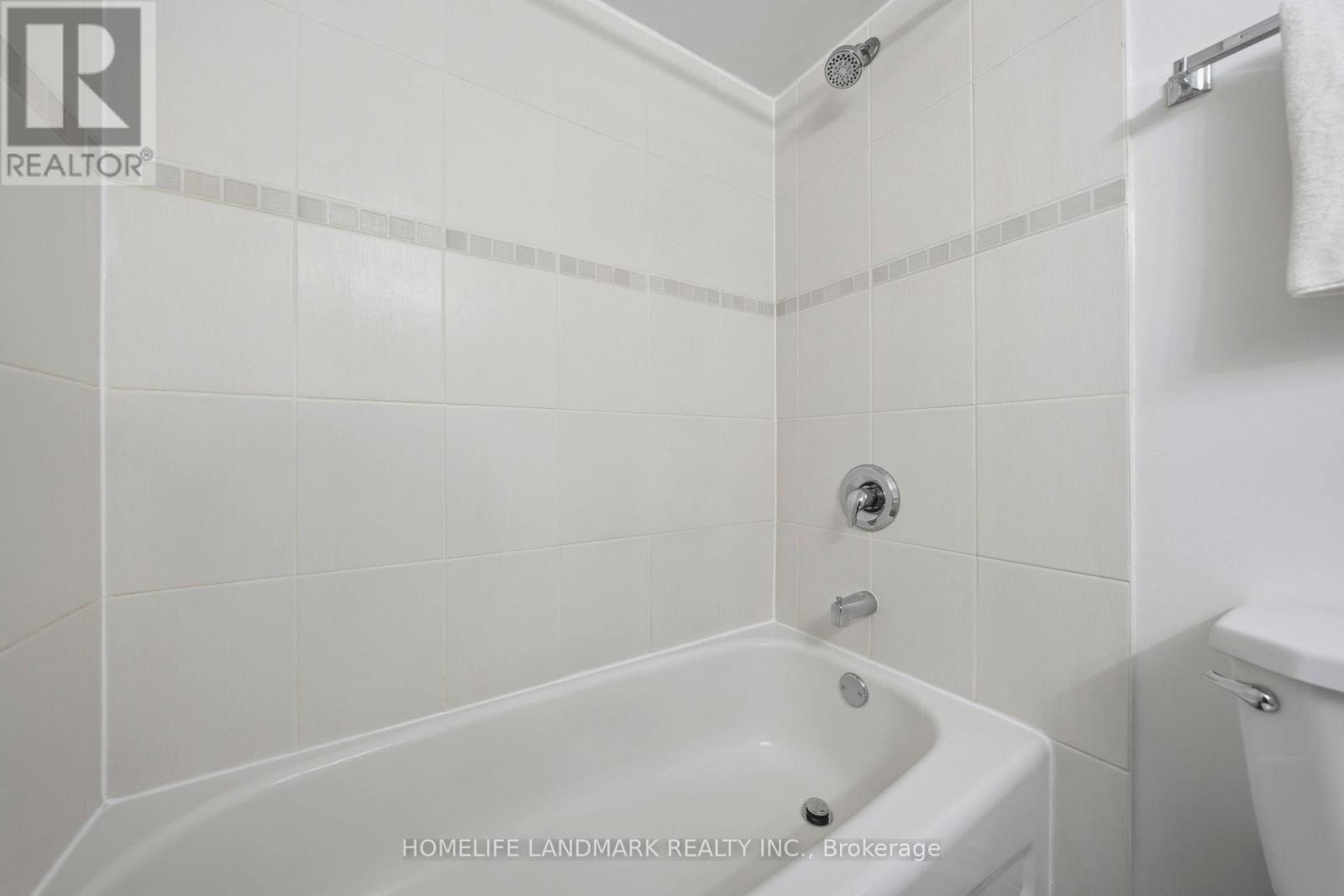309- 260 Davis Drive, Newmarket, ON photo 23