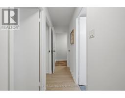 309 - 260 Davis Drive, Newmarket, ON L3Y7C3 Photo 13