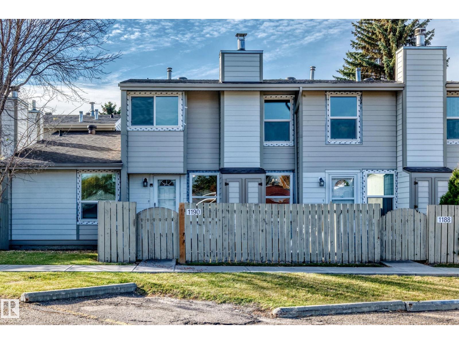 1190 Knottwood RD E NW, Edmonton — photo 2