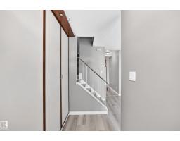 1190 Knottwood Rd E Nw, Edmonton, AB T6K3M3 Photo 7
