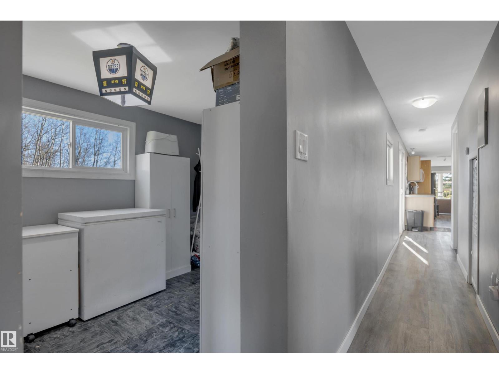 Photo 33