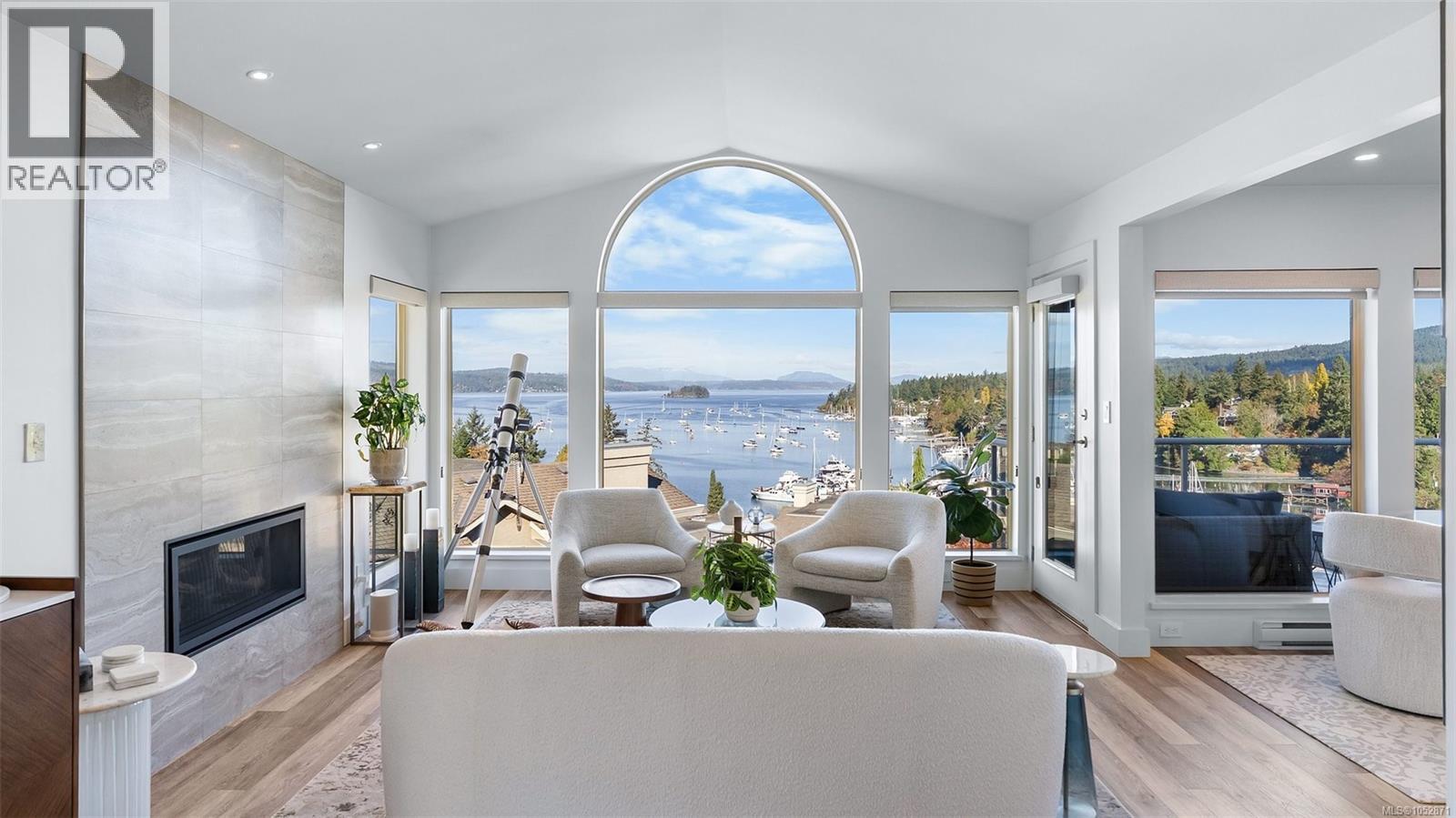 502 6880 Wallace Dr, Central Saanich