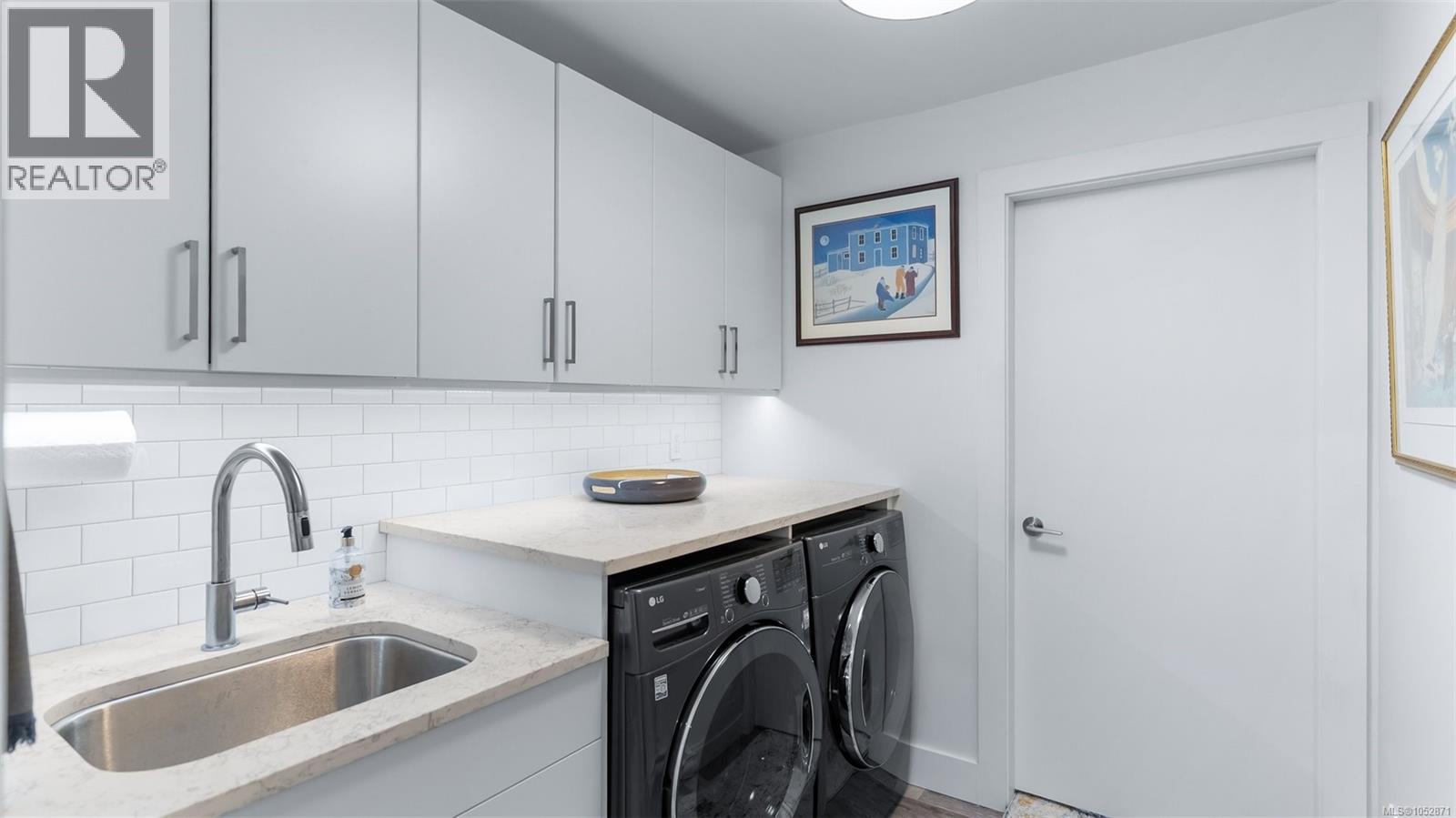 502 6880 Wallace Dr, Central Saanich - Image 1