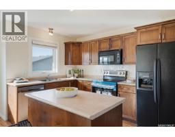 4pc Bathroom - 139 Denham Crescent, Saskatoon, SK S7R1E9 Photo 7