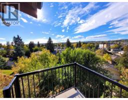 3pc Bathroom - 15 Glenview Drive Sw, Calgary, AB T3E4H4 Photo 14