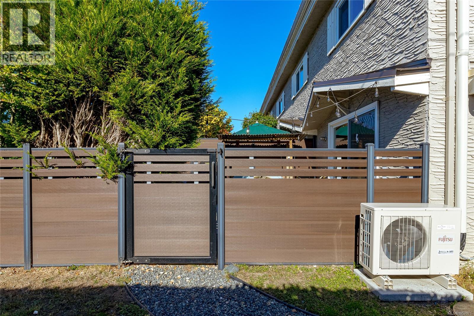 5 10145 Third St, Sidney - Image 1