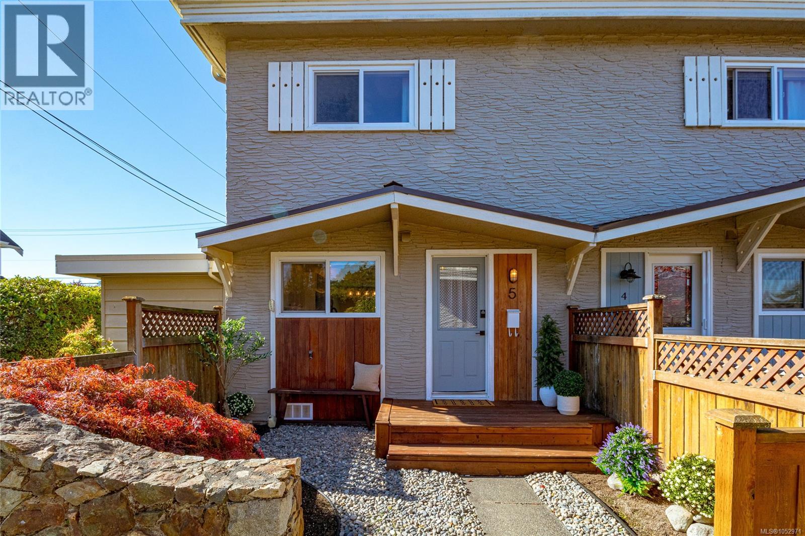 #5 10145 Third St - 1