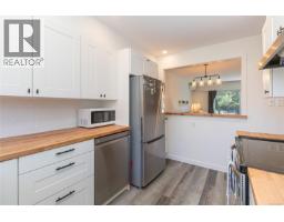 5 10145 Third St, Sidney, BC V8L3B5 Photo 14