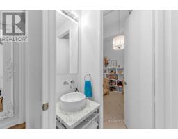 410 - 380 Macpherson Avenue N, Toronto, ON M4V3E3 Photo 16