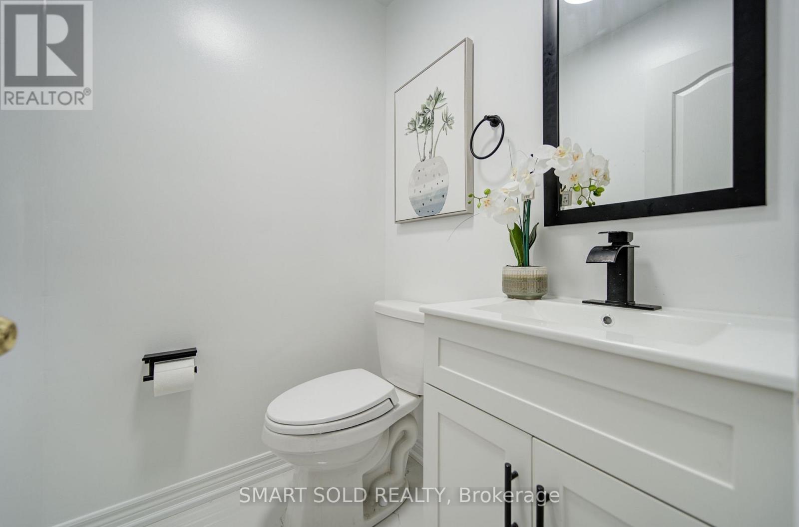 32 Brockman Crescent, Ajax, ON photo 7