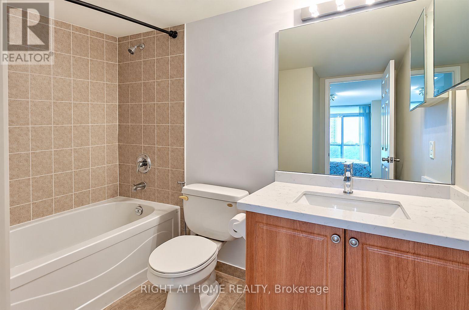 1612- 68 Grangeway Avenue, Toronto, ON photo 28
