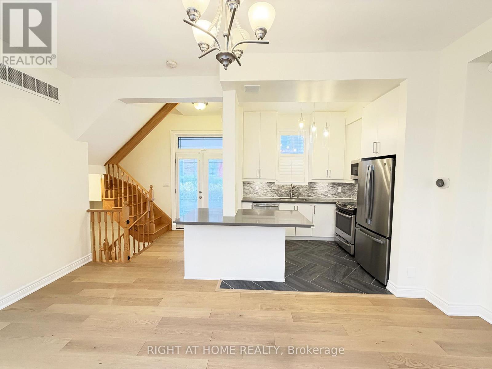 1 FAIRHEAD MEWS, Toronto (East End-Danforth) — photo 6