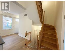 1 Fairhead Mews, Toronto, ON M4E3Y4 Photo 13
