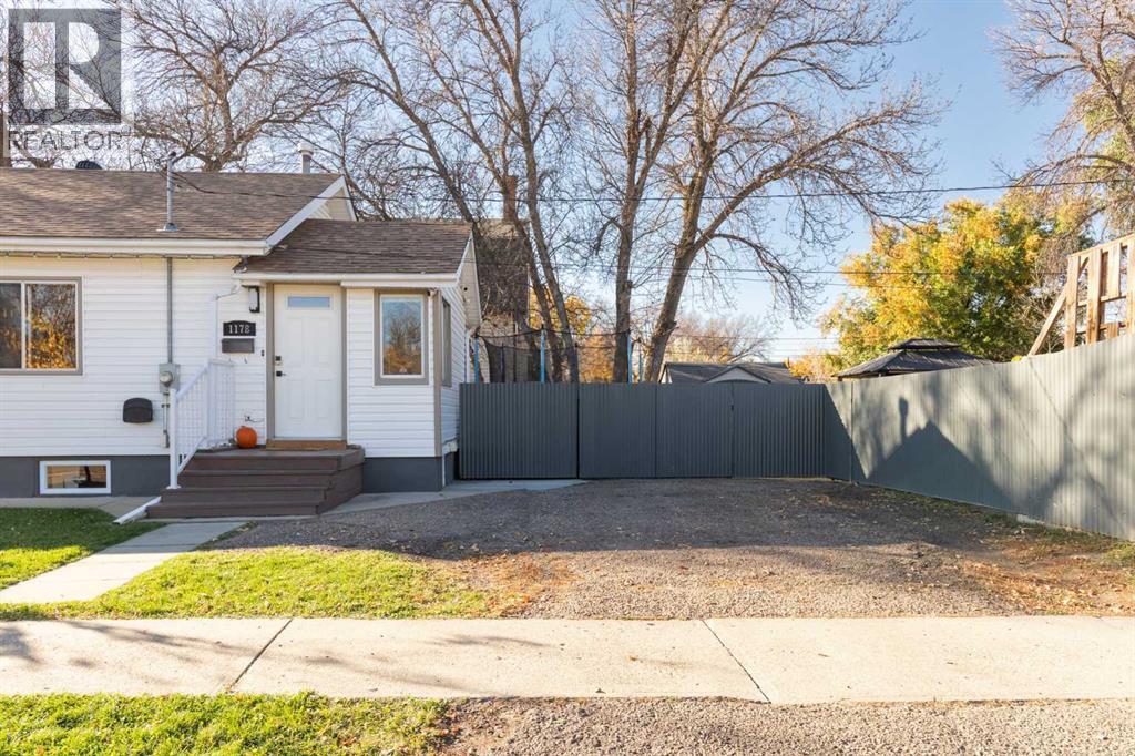 1178 Queen Street SE, photo 49 of 49