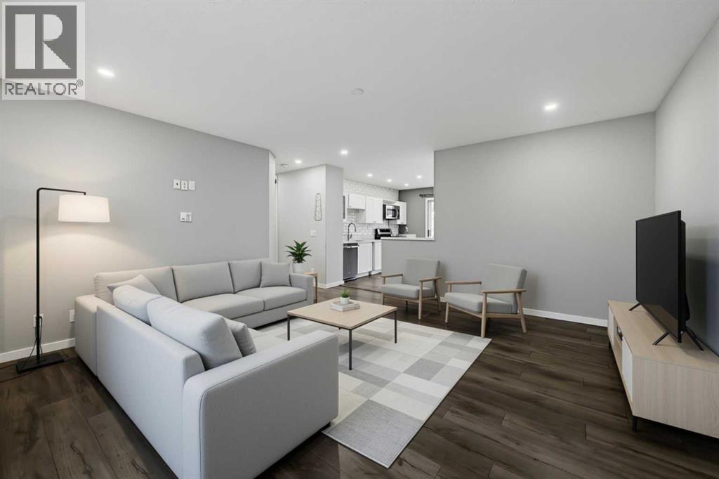 935 Madeira Way NE, Calgary — photo 2