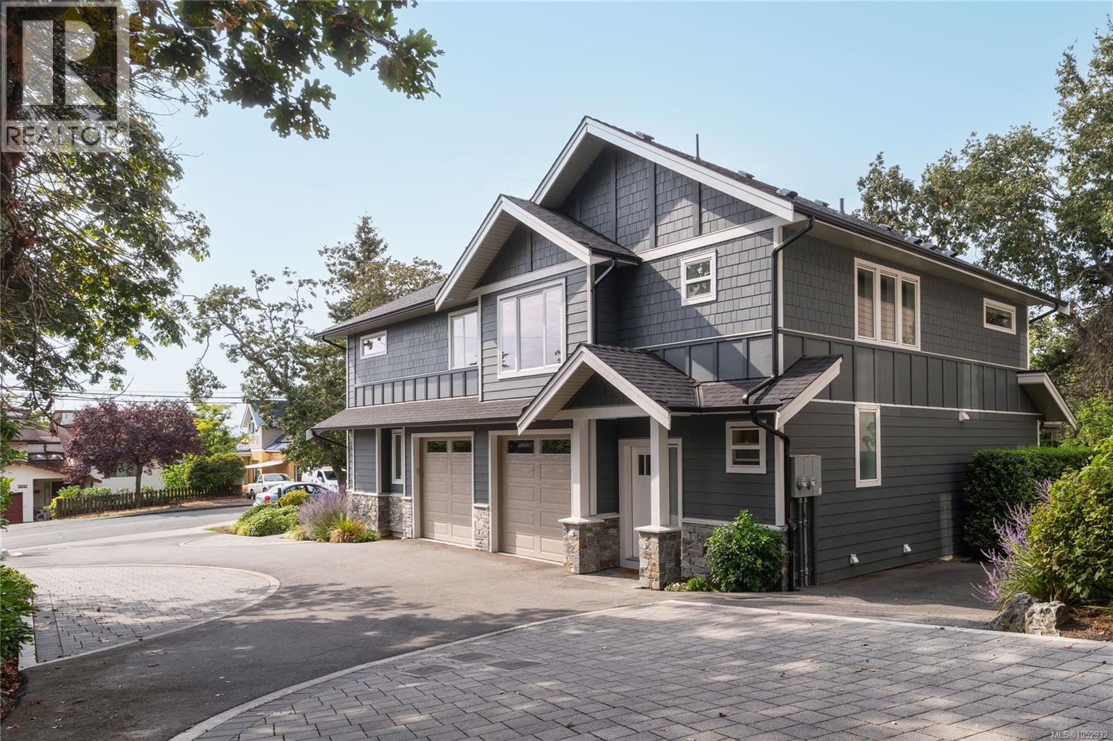 2 3031 Jackson St, Victoria - Image 1
