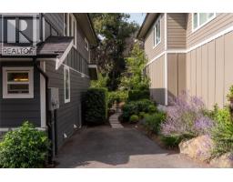 2 3031 Jackson St, Victoria, BC V8T3Z7 Photo 25
