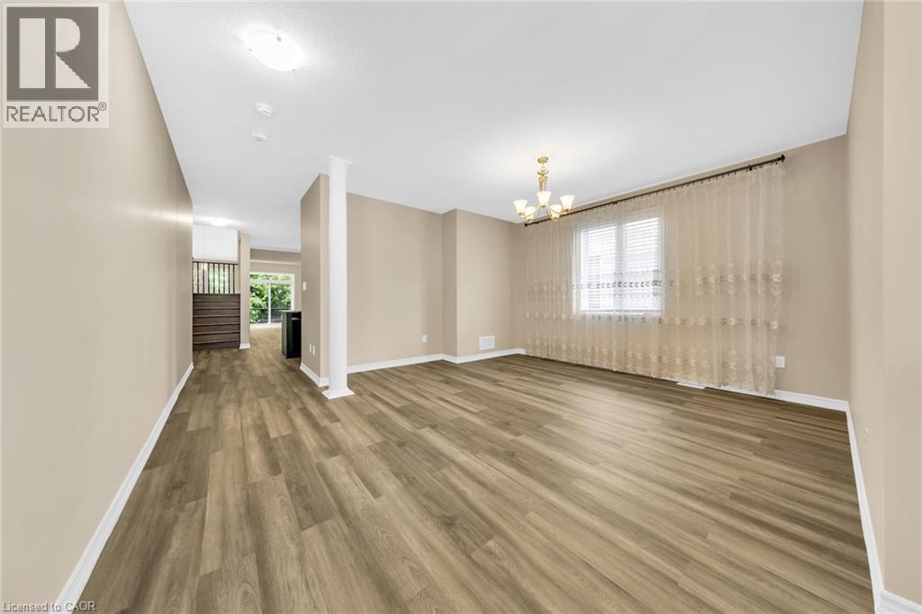 8541 SWEET CHESTNUT Drive, Niagara Falls — photo 11
