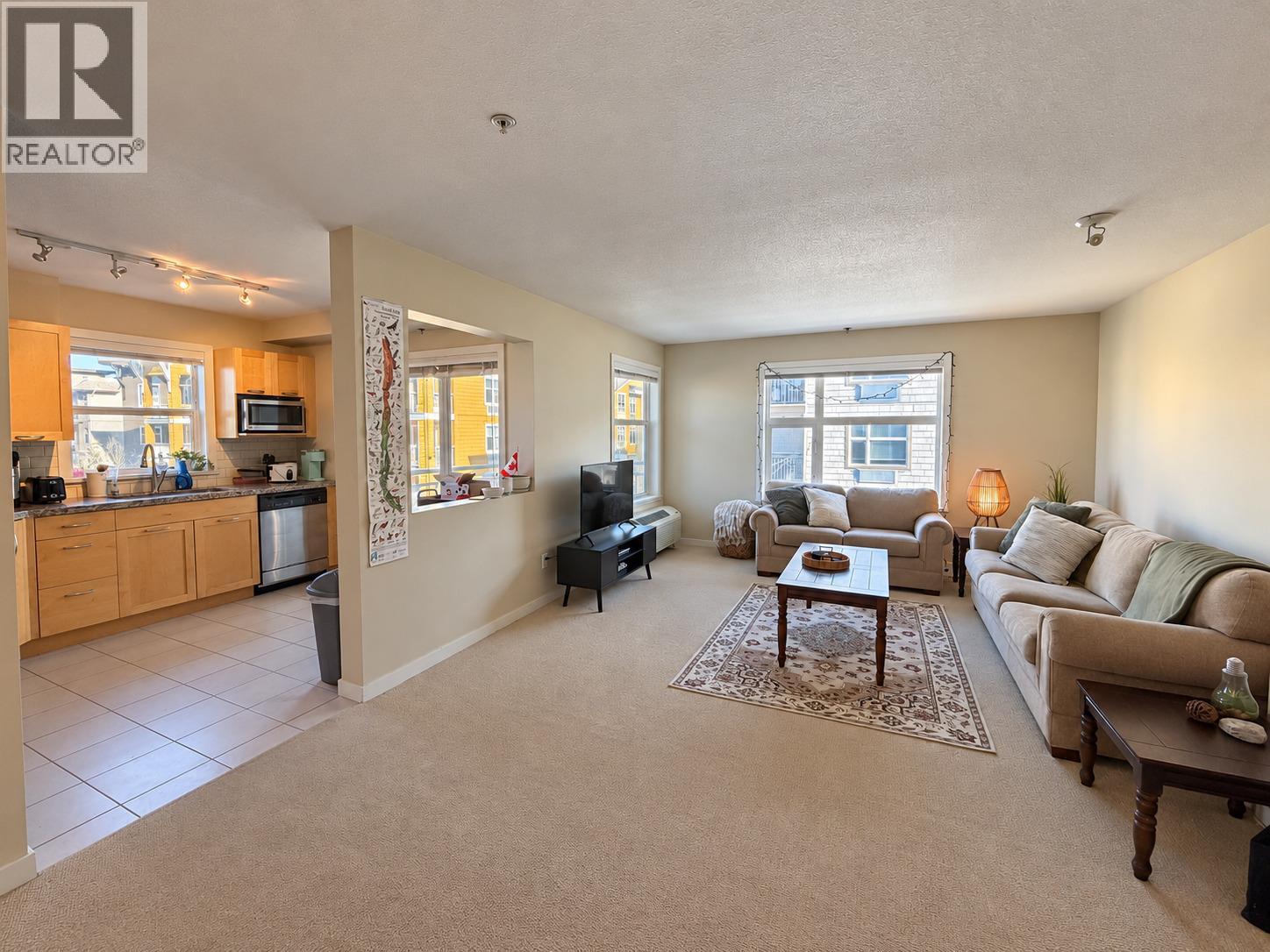 301 563 Yates Road, Kelowna