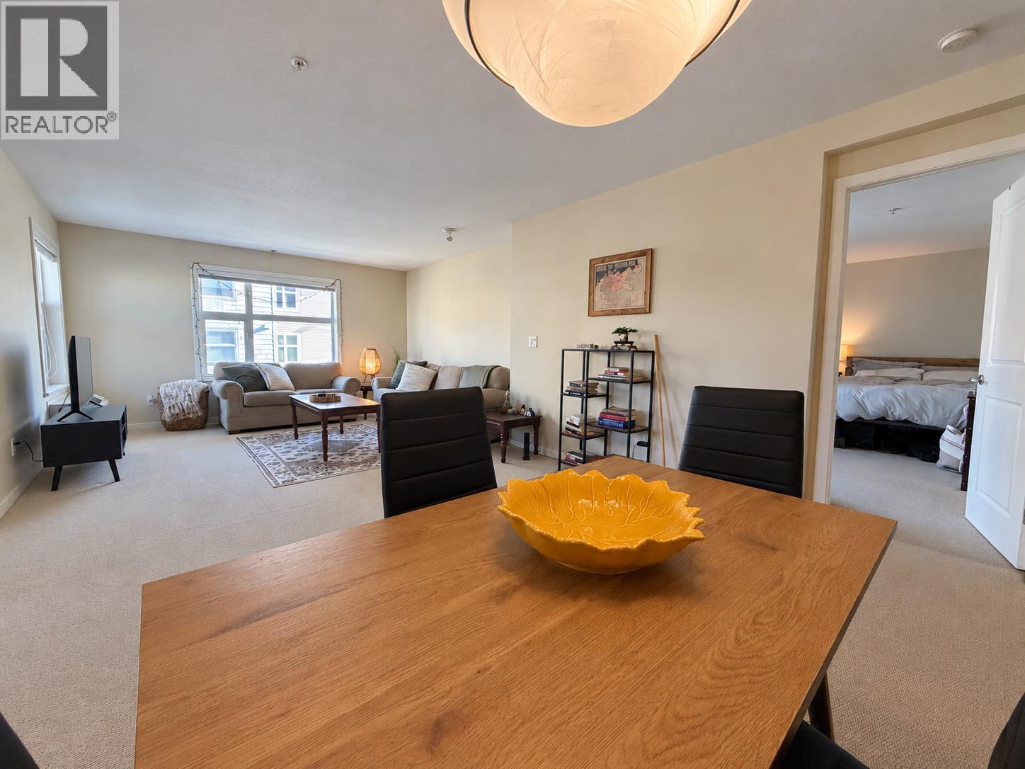 301 563 Yates Road, Kelowna