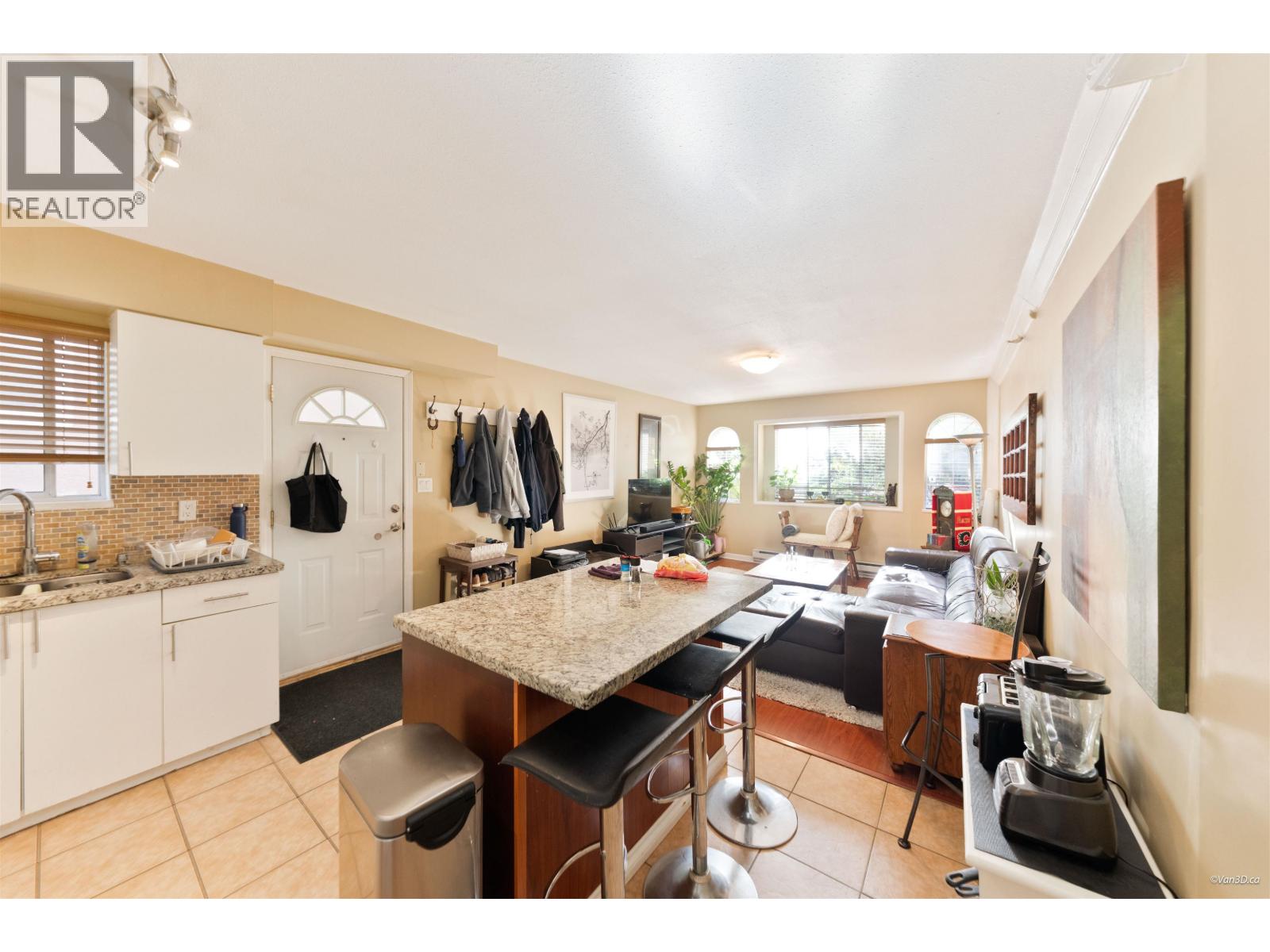 195 W 17TH AVENUE, Vancouver - Image 1