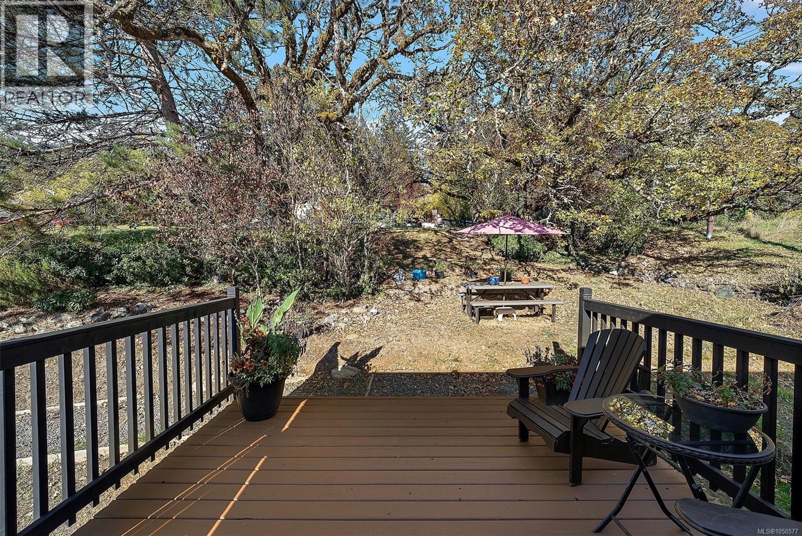 1321 Prillaman Ave, Saanich - Image 1