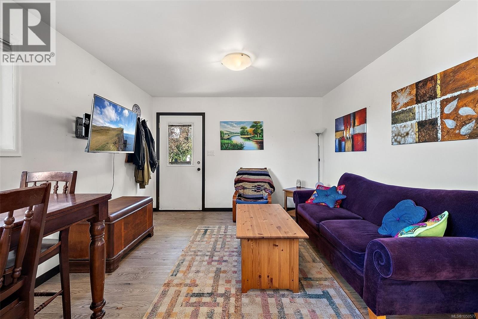 1321 Prillaman Ave, Saanich - Image 1