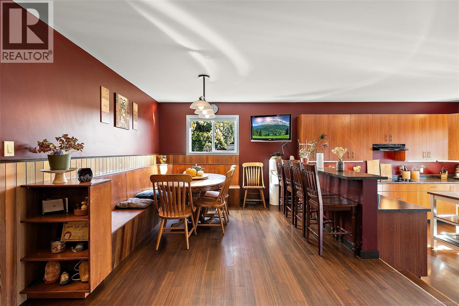 1321 Prillaman Ave, Saanich - Image 1