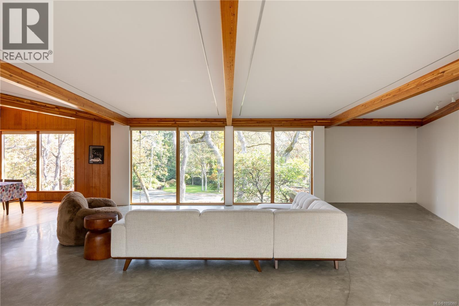 3190 EXETER Rd, Oak Bay - Image 1
