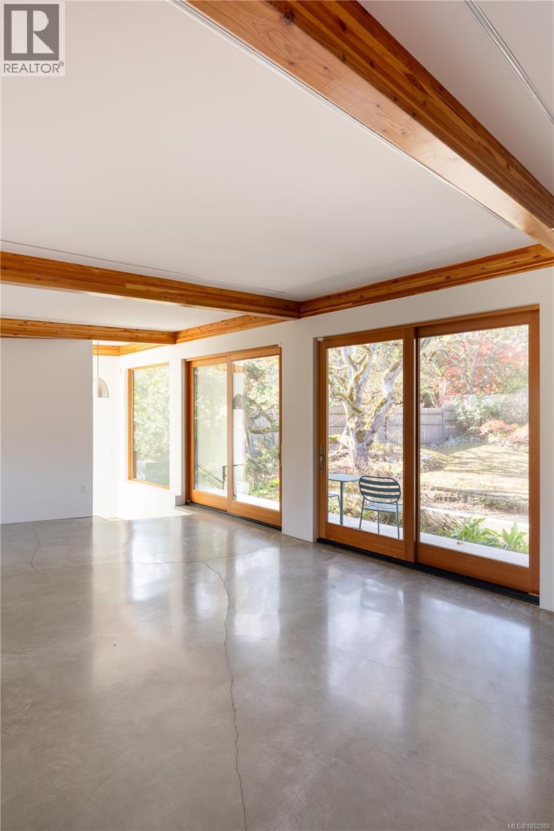 3190 EXETER Rd, Oak Bay - Image 1