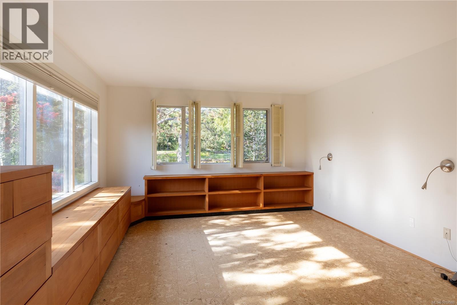 3190 EXETER Rd, Oak Bay - Image 1