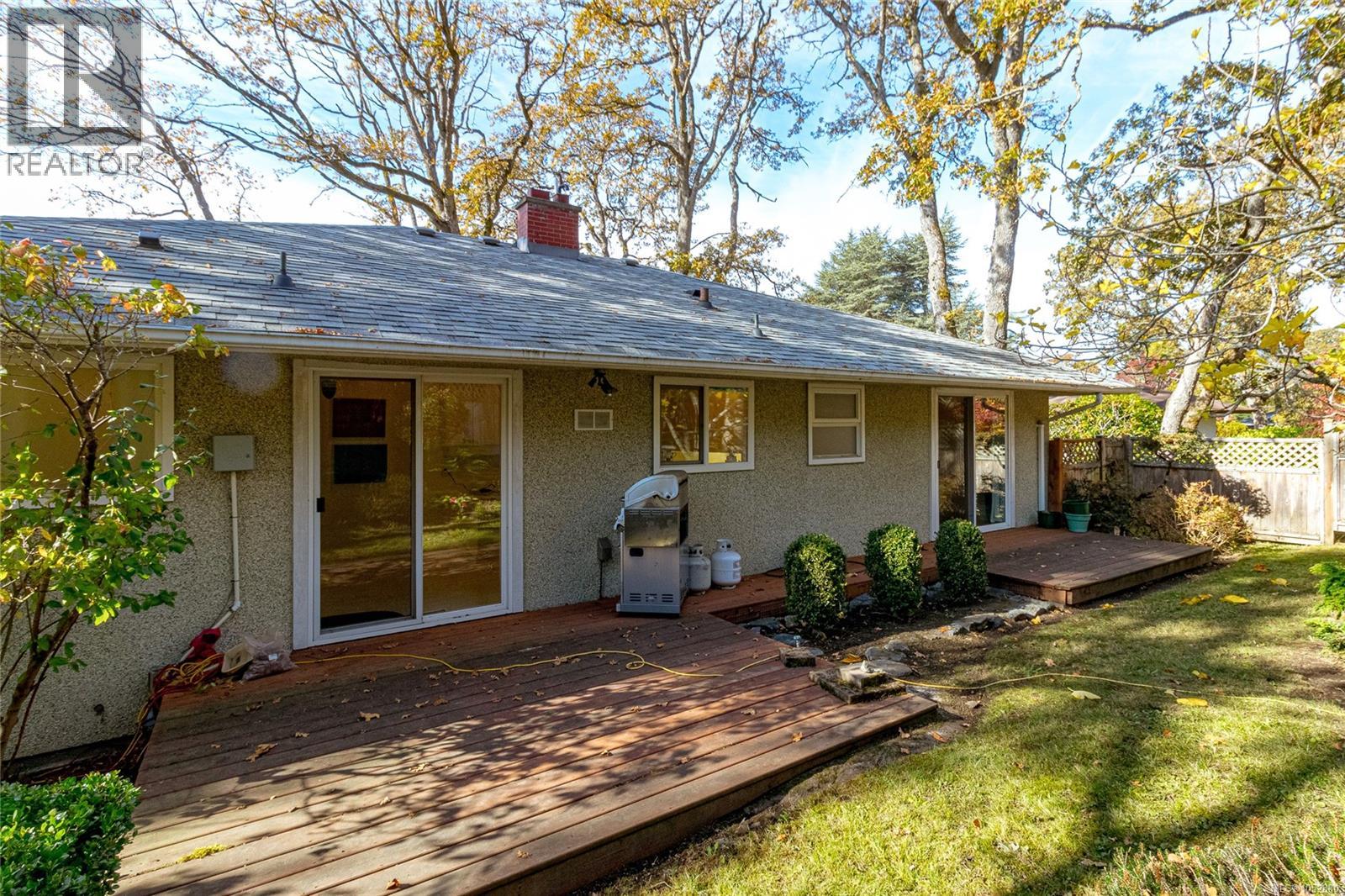 1287 Filmer Rd, Saanich - Image 1