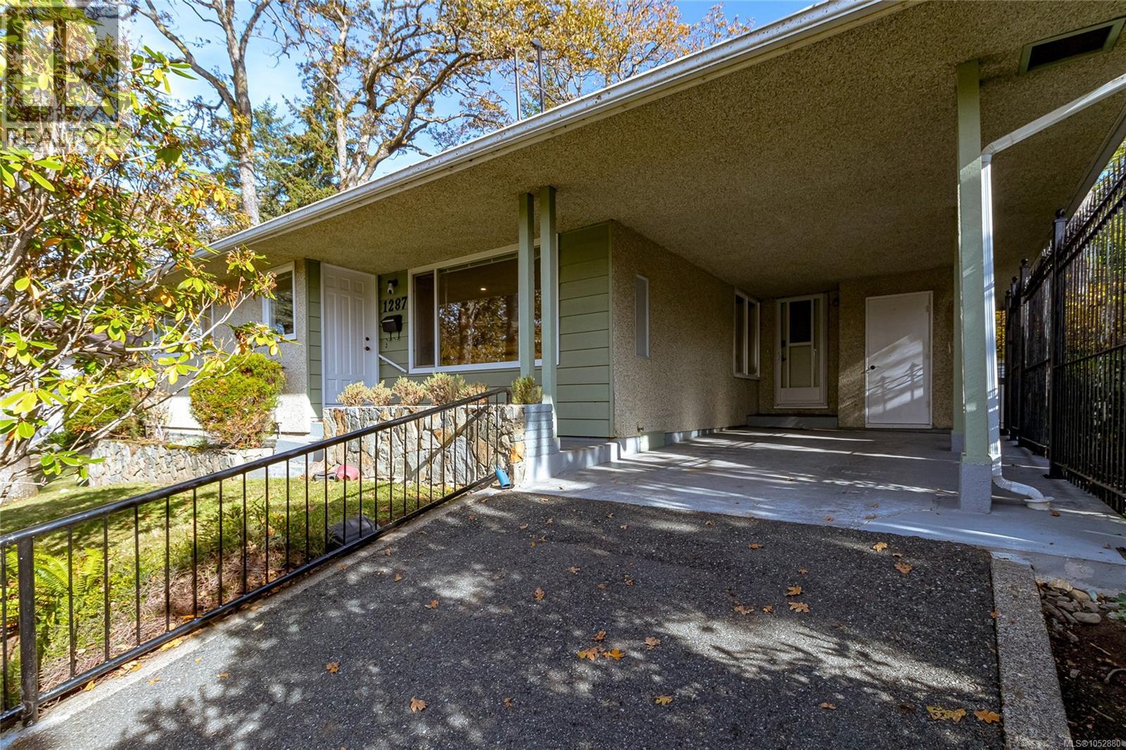 1287 Filmer Rd, Saanich - Image 1