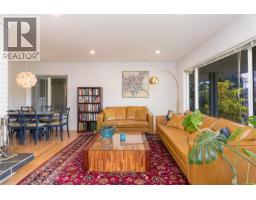 Living room - 1287 Filmer Rd, Saanich, BC V8P1W5 Photo 11