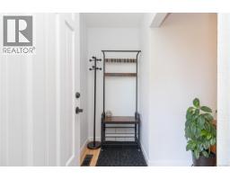 Kitchen - 1287 Filmer Rd, Saanich, BC V8P1W5 Photo 9