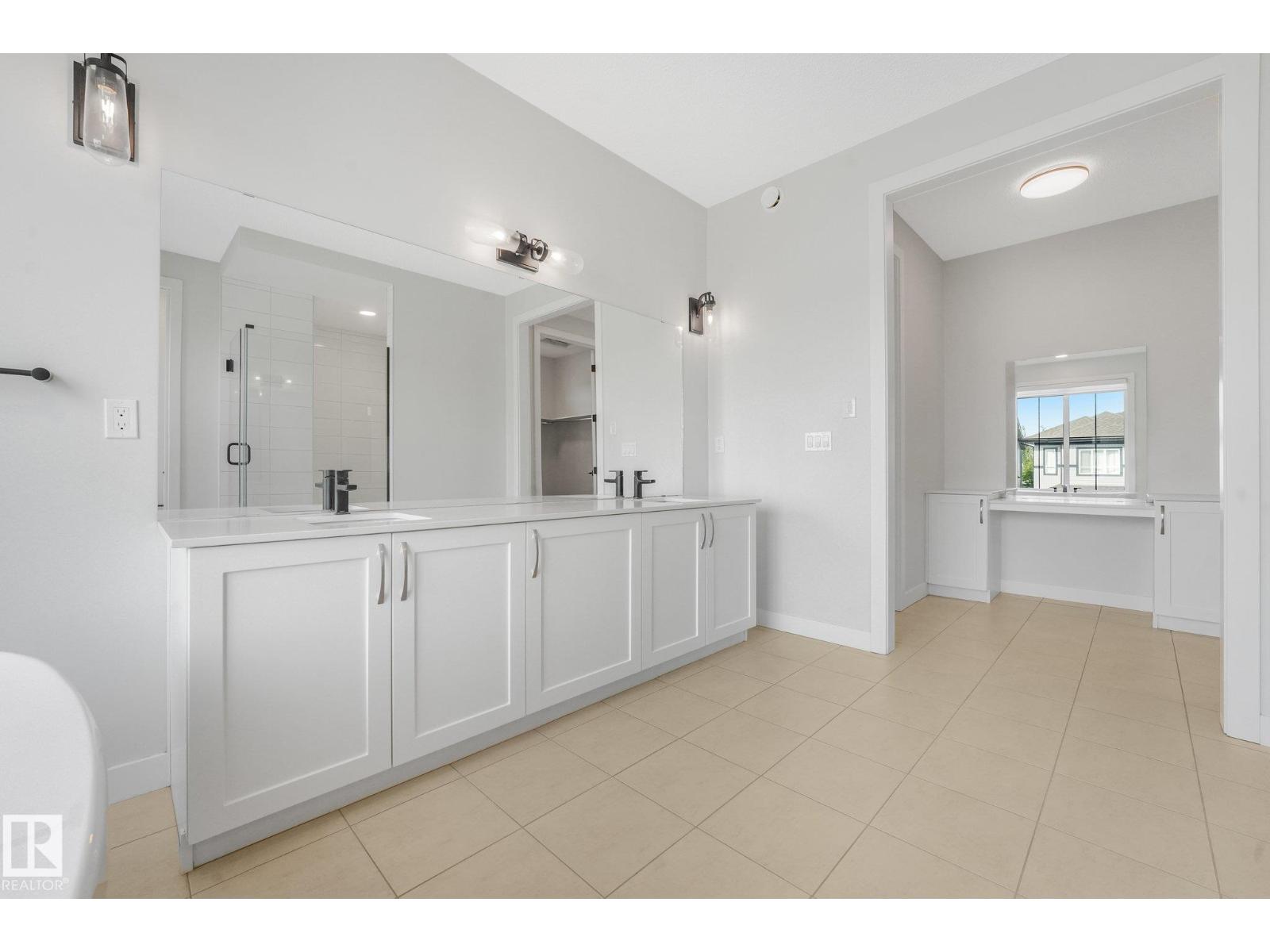 Property photograph 32 for MLS E4510845