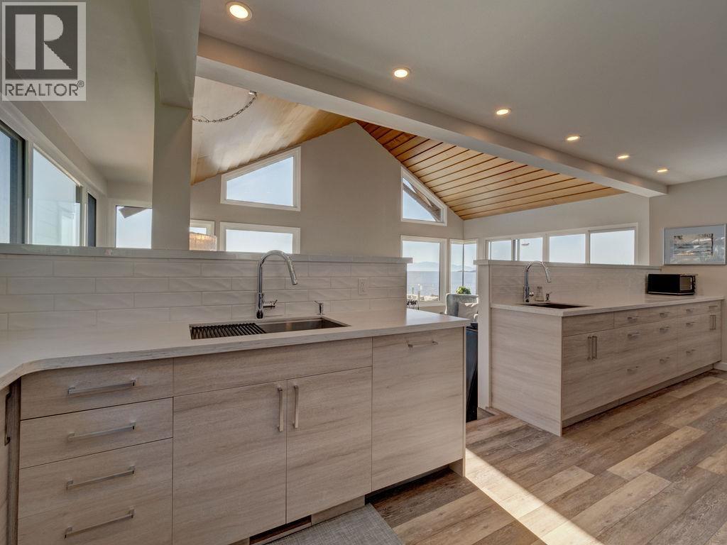 8327 REDROOFFS ROAD, Sechelt - Image 1