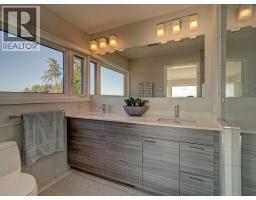 8327 Redrooffs Road, Sechelt, BC V7Z1E4 Photo 13