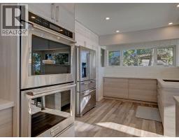 8327 Redrooffs Road, Sechelt, BC V7Z1E4 Photo 8
