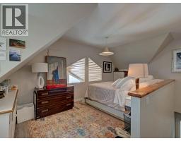 8327 Redrooffs Road, Sechelt, BC V7Z1E4 Photo 17