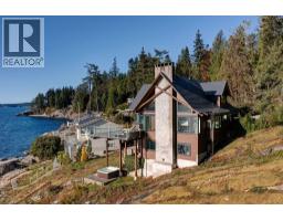 8327 Redrooffs Road, Sechelt, BC V7Z1E4 Photo 30