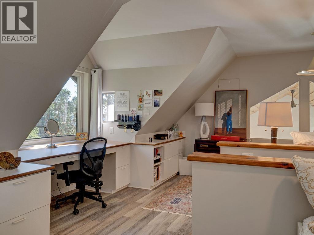 8327 REDROOFFS ROAD, Sechelt - Image 1