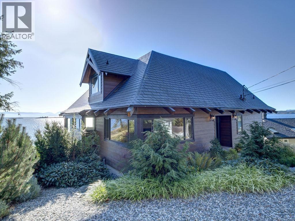 8327 REDROOFFS ROAD, Sechelt - Image 1