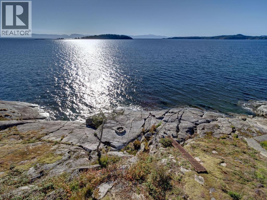 8327 REDROOFFS ROAD, Sechelt - Image 1