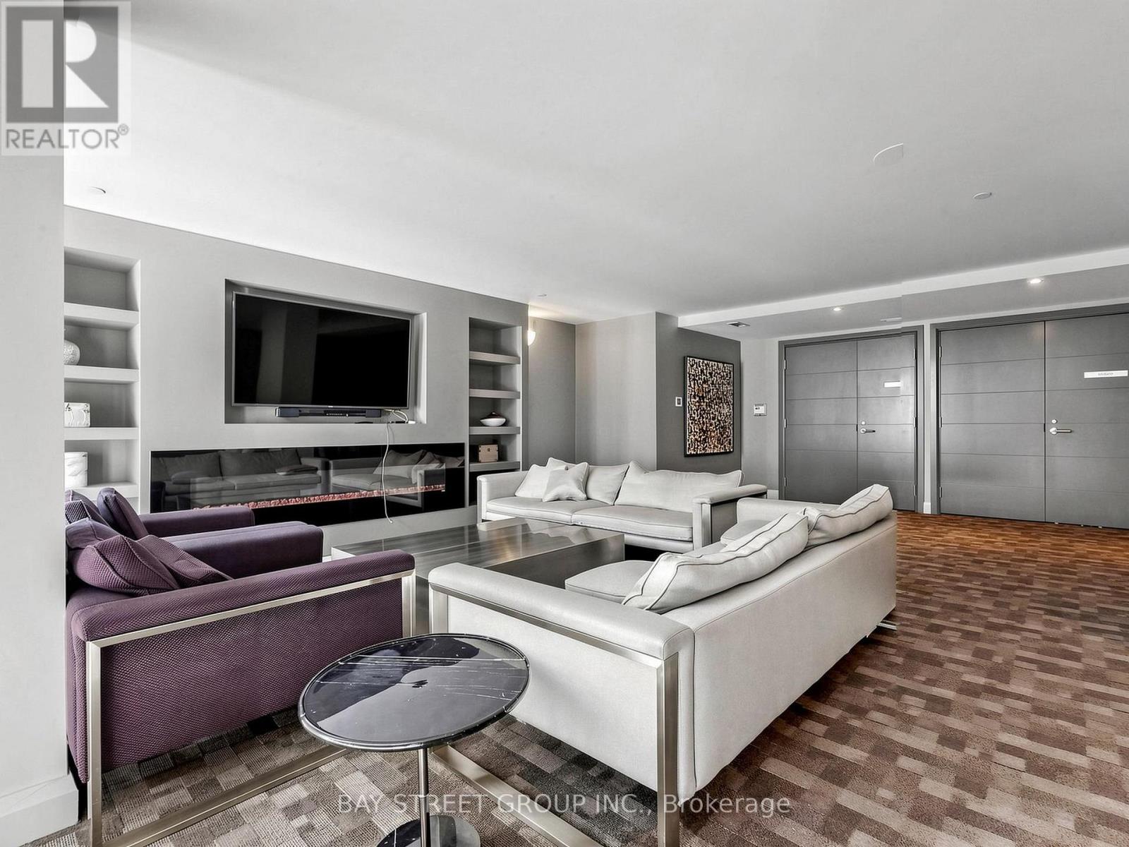 #1118 525 ADELAIDE STREET W - 26