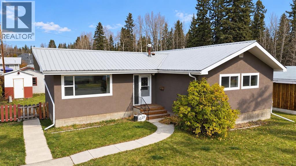 4220 7 Avenue, Edson