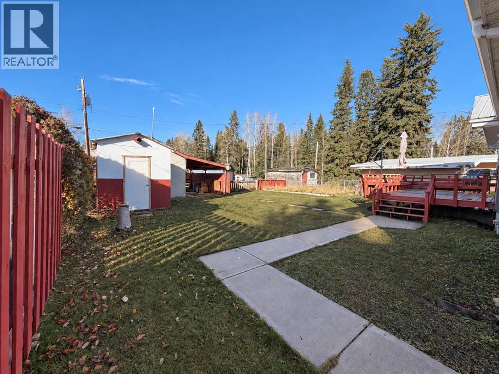 4220 7 Avenue, Edson — photo 5