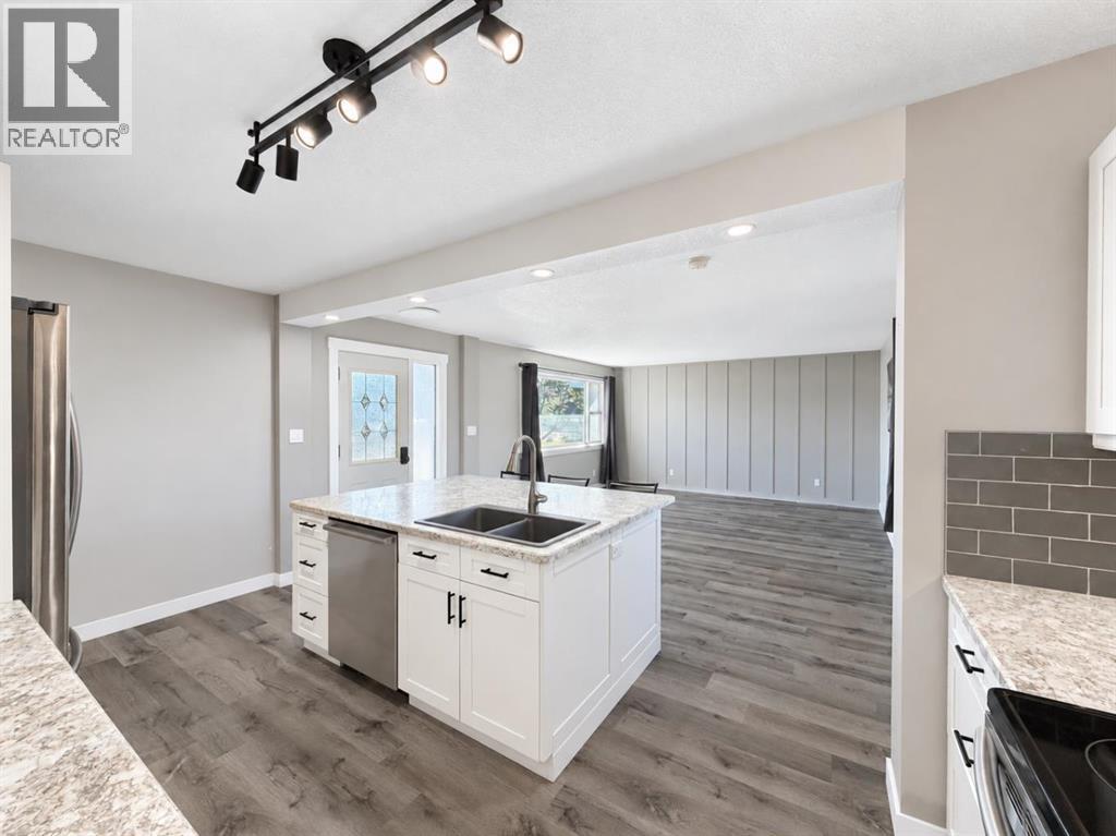 4220 7 Avenue, Edson — photo 17